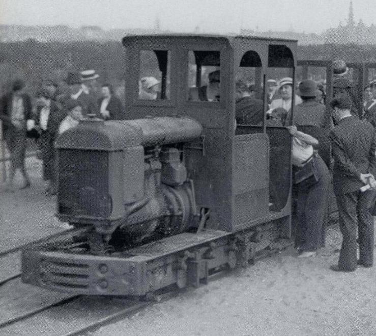 Antwerp Tractor Photo